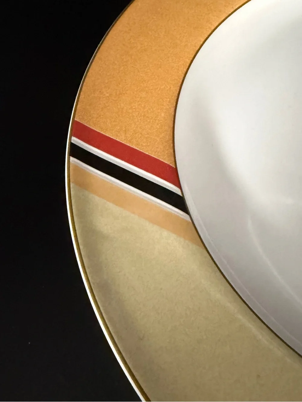 Studio Nova Eastside Red 11” Dinner Plates Set of 6 Y212 Discontinued